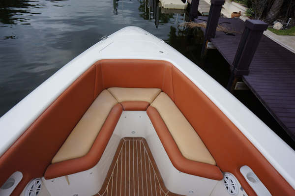 Concept-4400 Open 2013-Scutti Shark Ft. Lauderdale-Florida-United States-Bow Seating And Storage-3218469