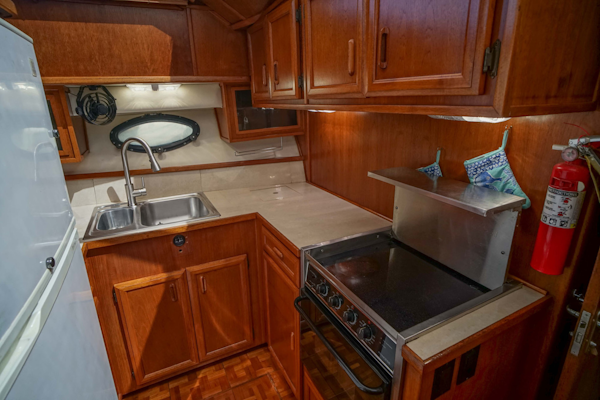 Californian-48 Motor Yacht 1989-Step 2 Bradenton-Florida-United States-Double SS Sinks, 3-Burner Princess Electric Stove/Oven-3231182