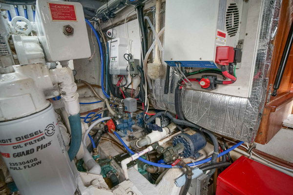 Californian-48 Motor Yacht 1989-Step 2 Bradenton-Florida-United States-Engine Room-3231211