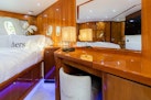 Sunseeker-Predator 82 2006-Soul Mates Pompano Beach-Florida-United States-Ladies Vanity Station with Mirror and Seat-3234053 | Thumbnail