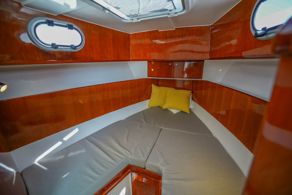 SeaPiper-35 2018-Cahoots St. Petersburg-Florida-United States-V-Berth-3247974