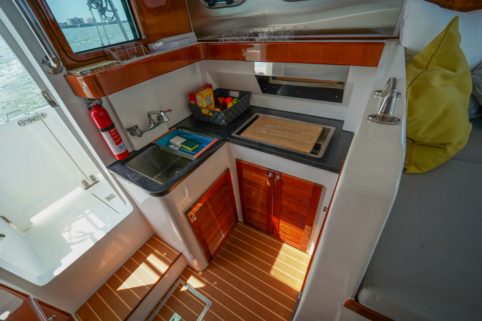 SeaPiper-35 2018-Cahoots St. Petersburg-Florida-United States-Galley-3247989 | Thumbnail