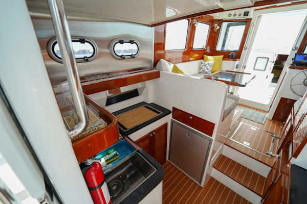 SeaPiper-35 2018-Cahoots St. Petersburg-Florida-United States-Galley Forward-3247988