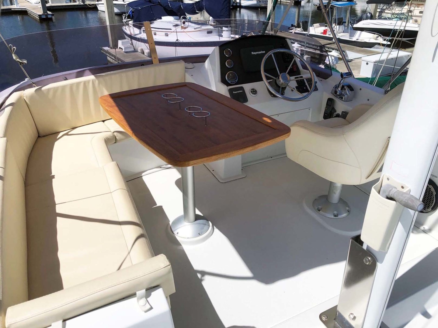 Beneteau-Swift Trawler 2013-ONS BOOTJE Palm Coast-Florida-United States-Helm Seating And Table-3265340 | Thumbnail