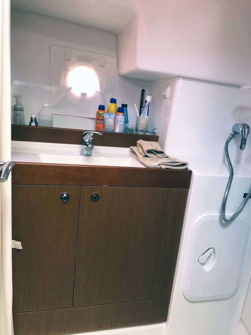 Beneteau-Swift Trawler 2013-ONS BOOTJE Palm Coast-Florida-United States-Head And Vanity-3265335 | Thumbnail