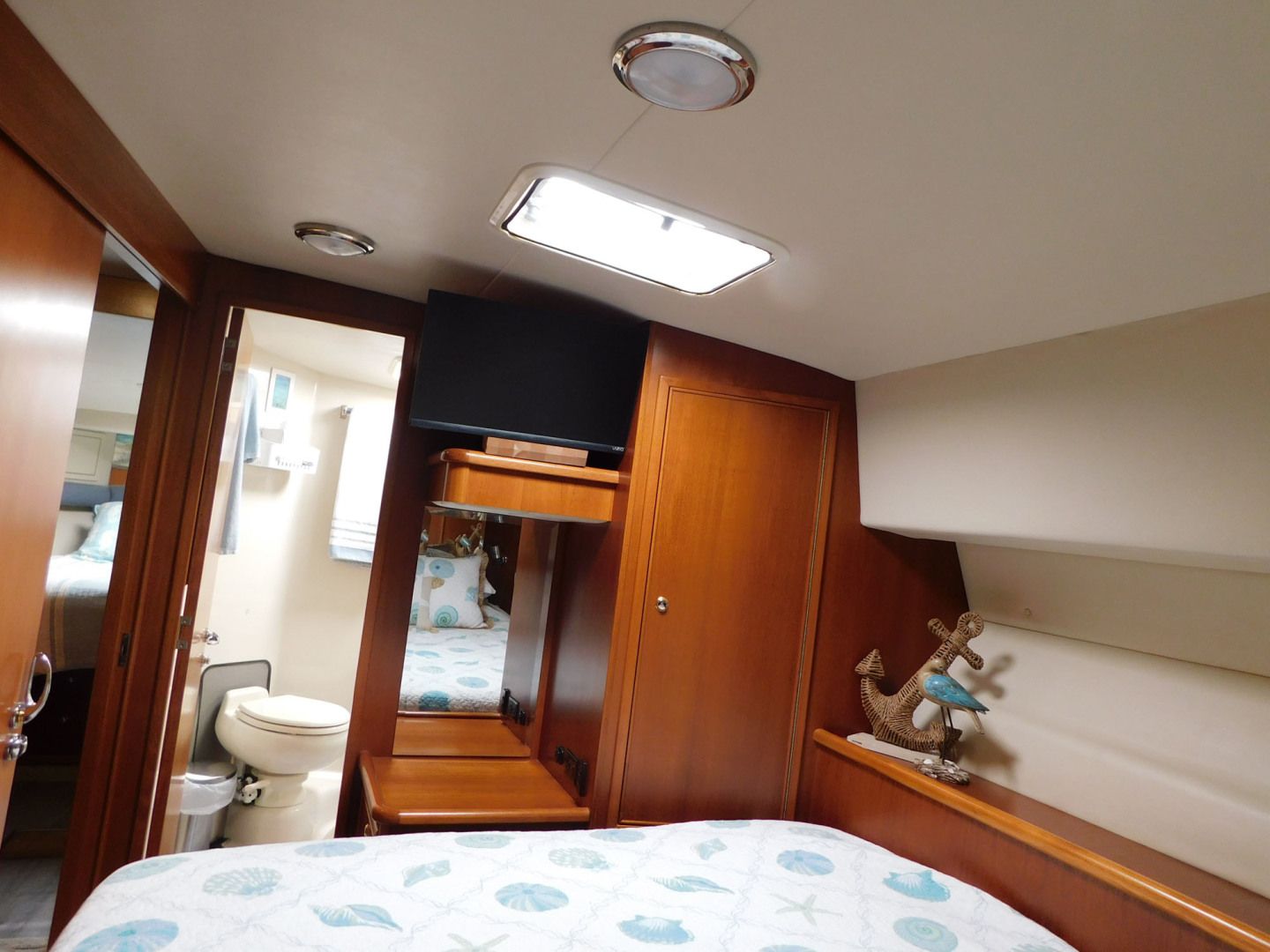 Riviera-48 Enclosed Flybridge 2003-Moxsea Merritt Island-Florida-United States-En-Suite Head-3267573 | Thumbnail