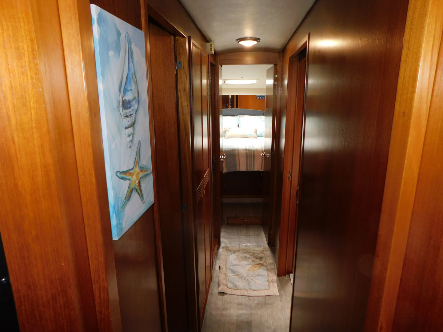 Riviera-48 Enclosed Flybridge 2003-Moxsea Merritt Island-Florida-United States-Hallway-3267570 | Thumbnail