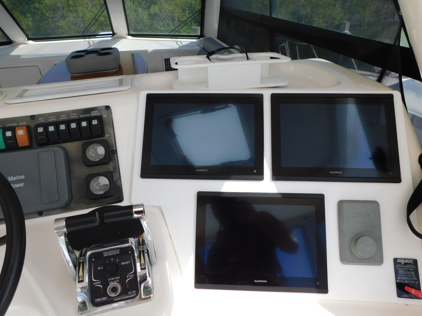 Riviera-48 Enclosed Flybridge 2003-Moxsea Merritt Island-Florida-United States-Garmins-3267593 | Thumbnail
