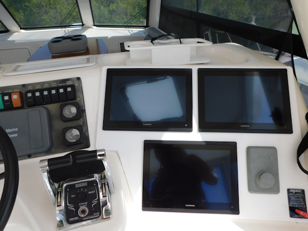 Riviera-48 Enclosed Flybridge 2003-Moxsea Merritt Island-Florida-United States-Garmins-3267593