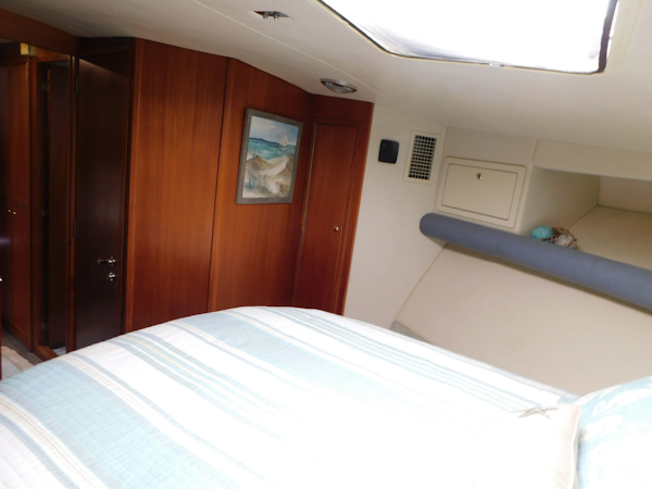 Riviera-48 Enclosed Flybridge 2003-Moxsea Merritt Island-Florida-United States-VIP Stateroom-3267580