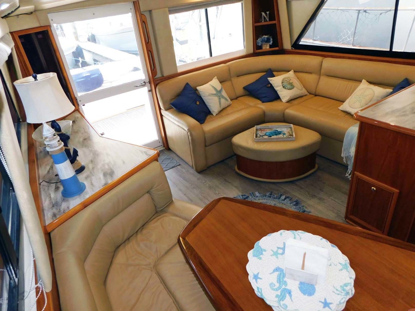 Riviera-48 Enclosed Flybridge 2003-Moxsea Merritt Island-Florida-United States-Salon-3274371 | Thumbnail