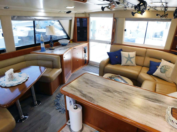 Riviera-48 Enclosed Flybridge 2003-Moxsea Merritt Island-Florida-United States-Cabin Interior-3274362