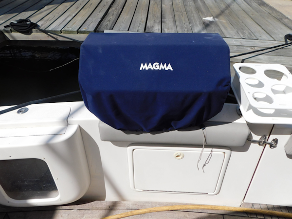 Riviera-48 Enclosed Flybridge 2003-Moxsea Merritt Island-Florida-United States-Magma Grill-3267606