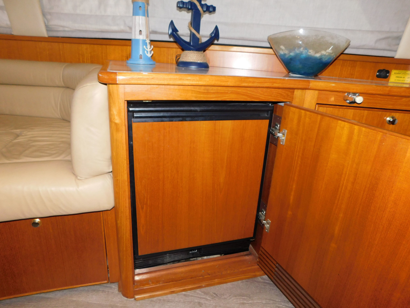 Riviera-48 Enclosed Flybridge 2003-Moxsea Merritt Island-Florida-United States-U-Line Ice Maker / Refrigerator-3267566 | Thumbnail
