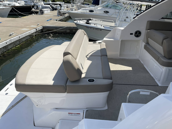 Regal-35SC 2015-RAMBLIN WRECK Mount Pleasant-South Carolina-United States-Seating-3266777