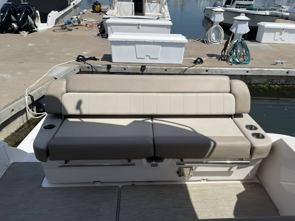 Regal-35SC 2015-RAMBLIN WRECK Mount Pleasant-South Carolina-United States-Cockpit Seating-3266767