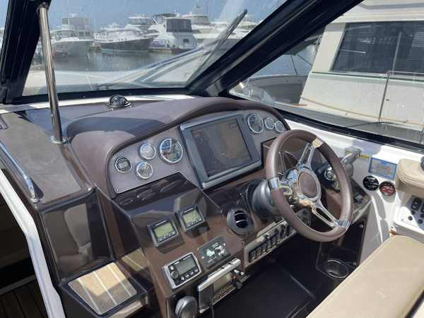 Regal-35SC 2015-RAMBLIN WRECK Mount Pleasant-South Carolina-United States-Helm-3266761