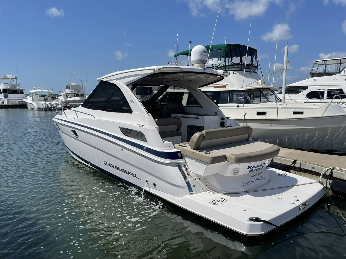 Regal-35SC 2015-RAMBLIN WRECK Mount Pleasant-South Carolina-United States-Port Aft Quarter-3266730 | Thumbnail