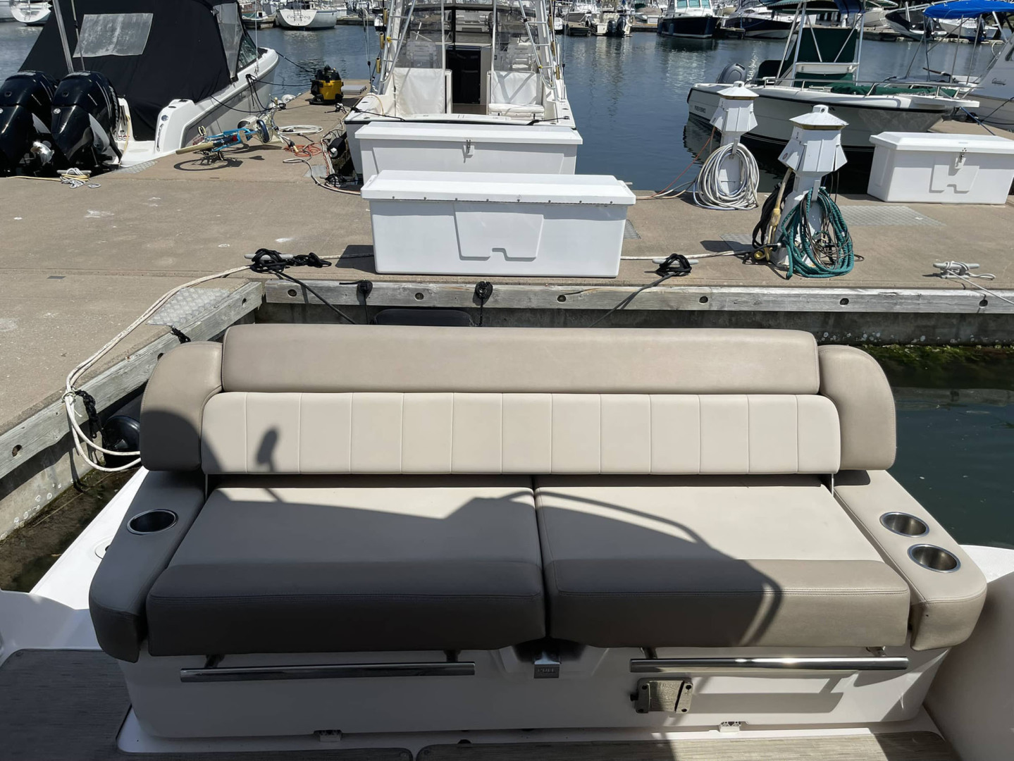 Regal-35SC 2015-RAMBLIN WRECK Mount Pleasant-South Carolina-United States-Cockpit Seating-3266766 | Thumbnail