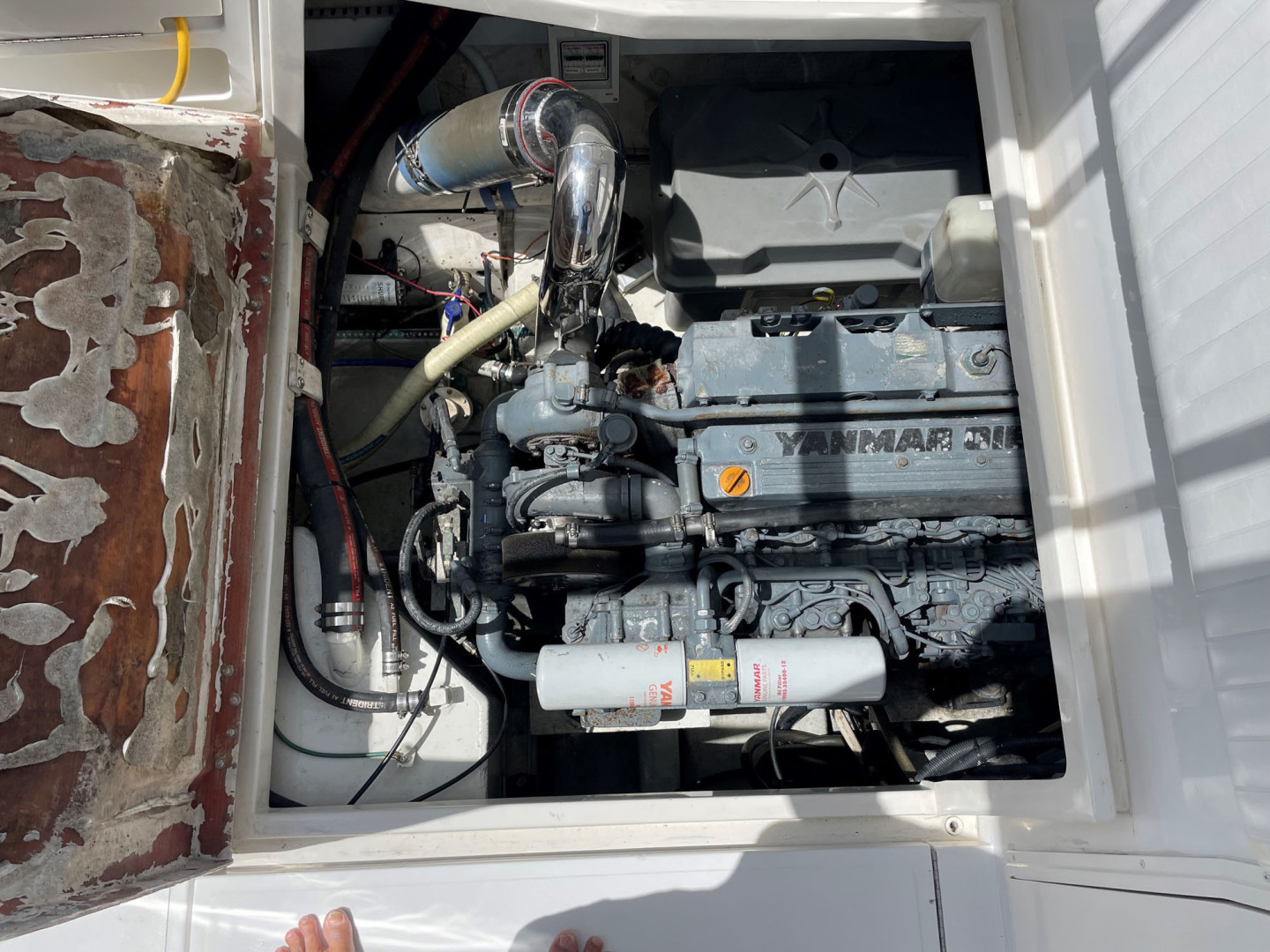 Jupiter-Convertible 2004-Pasta Lady Stuart-Florida-United States-Engine Room-3266862 | Thumbnail