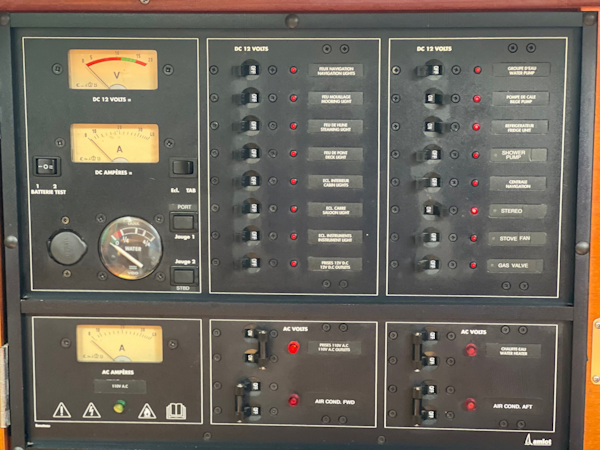 Beneteau-Oceanis 44CC 2000-Vado Passo Merritt Island-Florida-United States-Electrical Panel-3268806