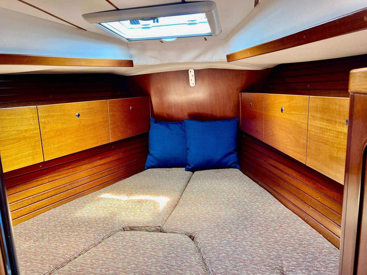 Beneteau-Oceanis 44CC 2000-Vado Passo Merritt Island-Florida-United States-Forward Berth-3268800 | Thumbnail