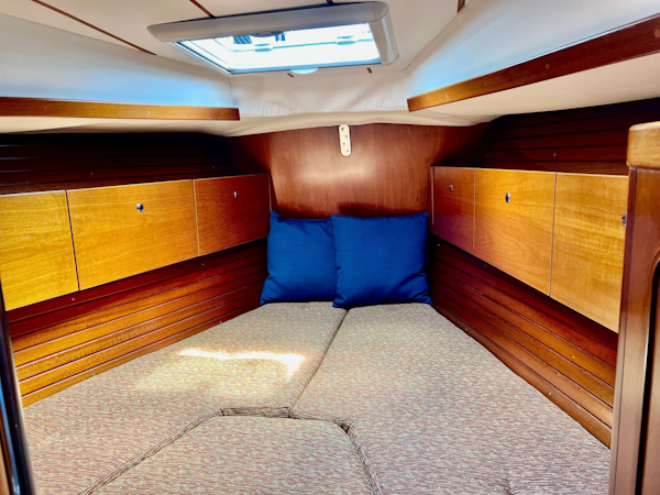 Beneteau-Oceanis 44CC 2000-Vado Passo Merritt Island-Florida-United States-Forward Berth-3268800