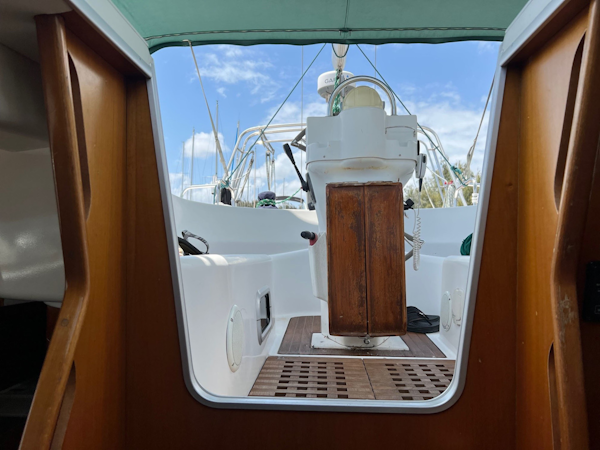Beneteau-Oceanis 44CC 2000-Vado Passo Merritt Island-Florida-United States-Cabin Entry-3268785