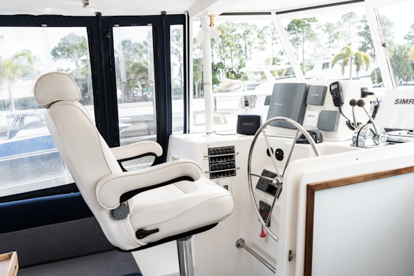 Endeavour-38 Trawlercat 2004-Rhode Home Stuart-Florida-United States-Helm Deck-3276348