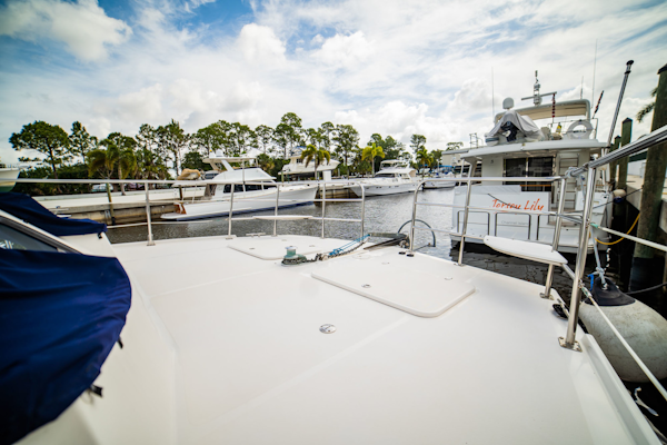 Endeavour-38 Trawlercat 2004-Rhode Home Stuart-Florida-United States-Foredeck And Windlass-3276343