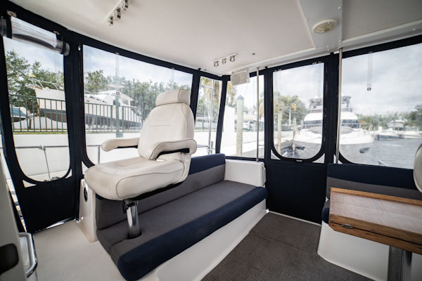 Endeavour-38 Trawlercat 2004-Rhode Home Stuart-Florida-United States-Helm Deck Aft Seating-3276353