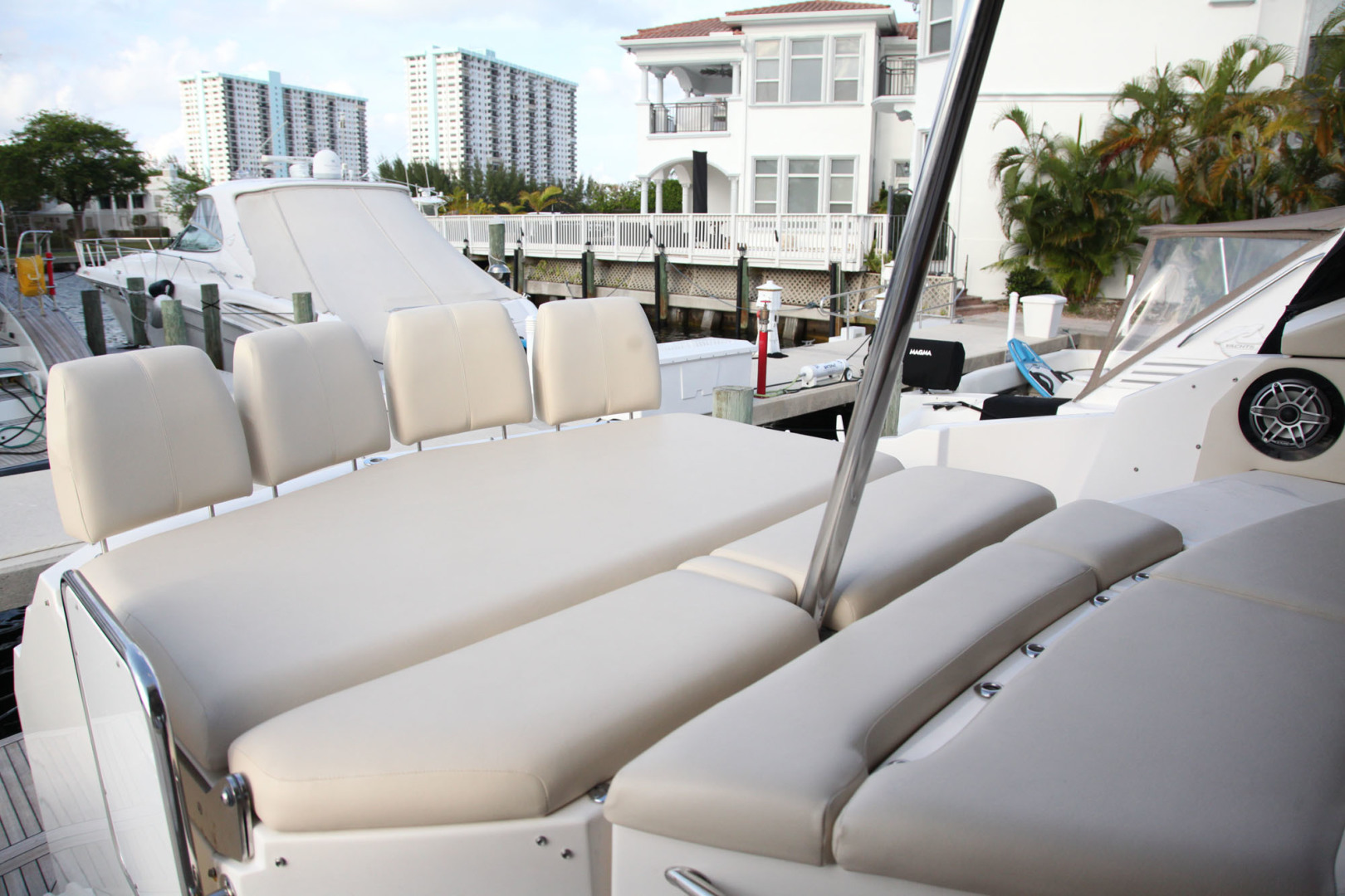 Regal-53 Sport Coupe 2009-Envision Hollywood-Florida-United States-3300576 | Thumbnail