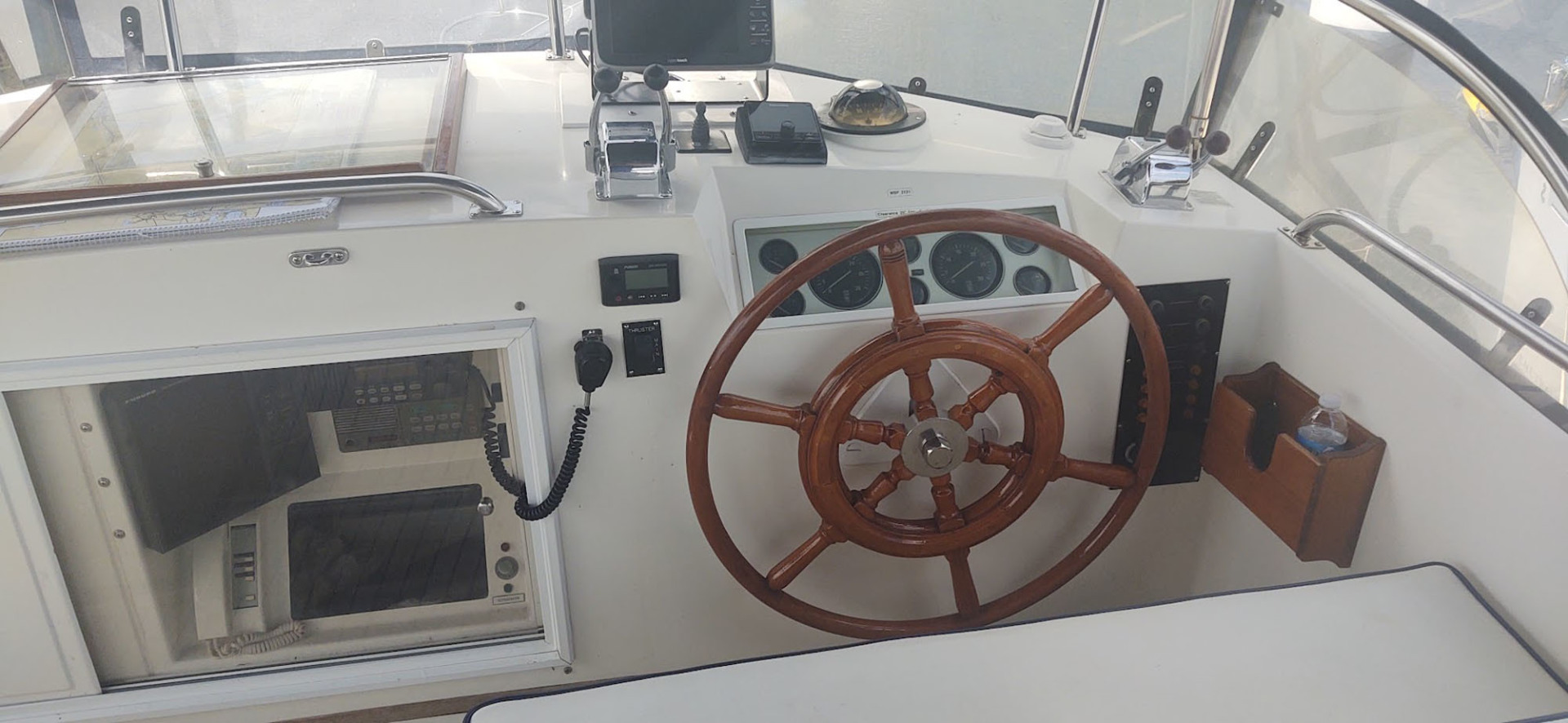 Grand Banks-42 Classic 1993-Santa Maria Stuart-Florida-United States-Helm Electronics-3303577 | Thumbnail