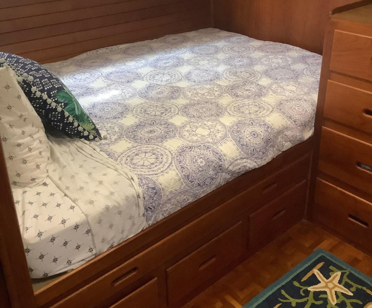 Grand Banks-42 Classic 1993-Santa Maria Stuart-Florida-United States-Starboard Side Master Berth-3303569 | Thumbnail