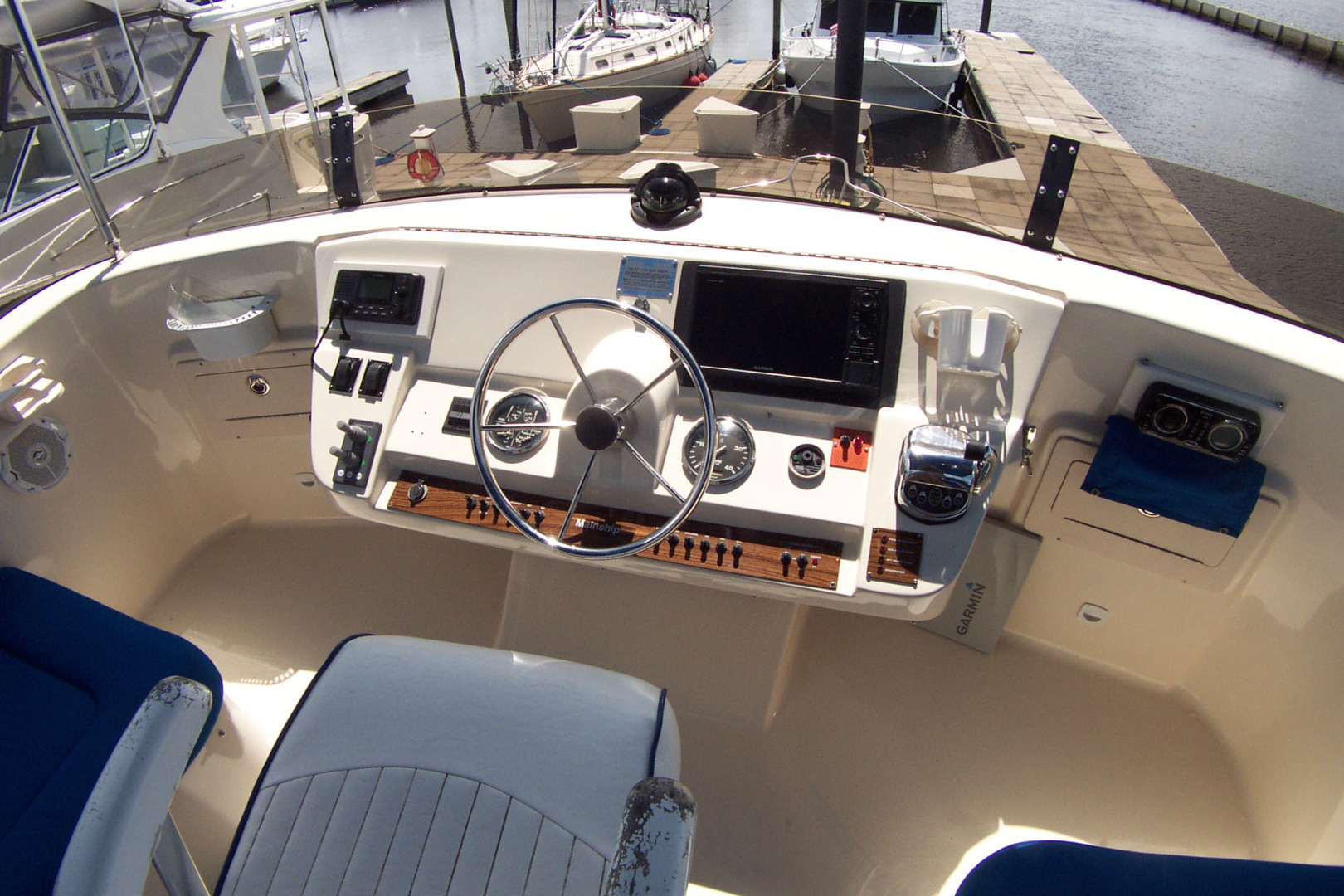 Mainship-400 Trawler 2007-ADRIFT Stuart-Florida-United States-Flybridge Helm Station-3313098 | Thumbnail