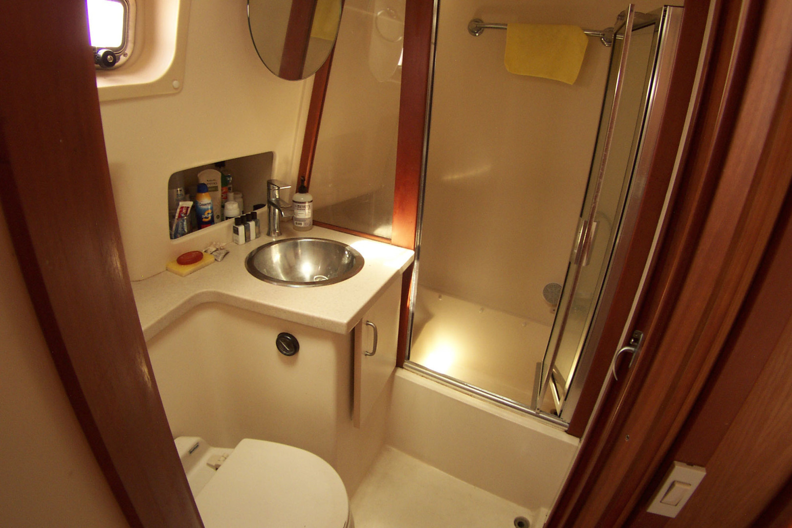 Mainship-400 Trawler 2007-ADRIFT Stuart-Florida-United States-Ensuite Entrance to Head-3313091 | Thumbnail