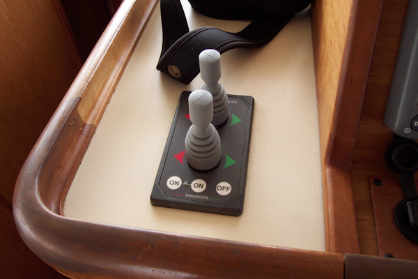 Mainship-400 Trawler 2007-ADRIFT Stuart-Florida-United States-Bow and Stern Thruster Controls  Lower Station-3313087