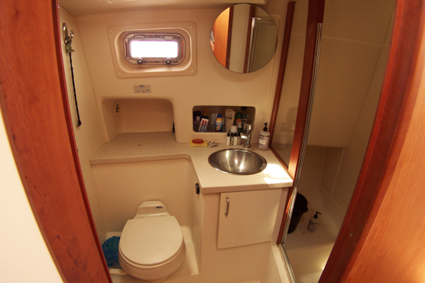 Mainship-400 Trawler 2007-ADRIFT Stuart-Florida-United States-Head Shower to Starboard  View from Passageway-3313092