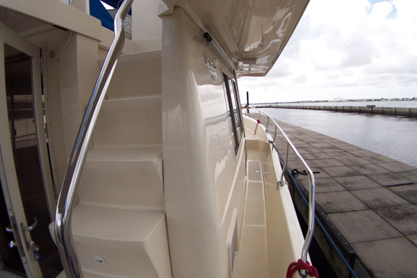 Mainship-400 Trawler 2007-ADRIFT Stuart-Florida-United States-Starboard Side Deck-3313106