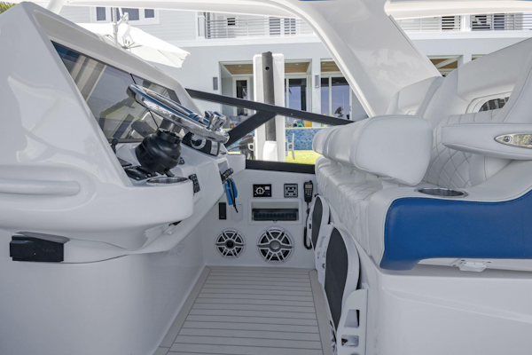Intrepid-477 Evolution 2020 -Delray-Florida-United States-3337214