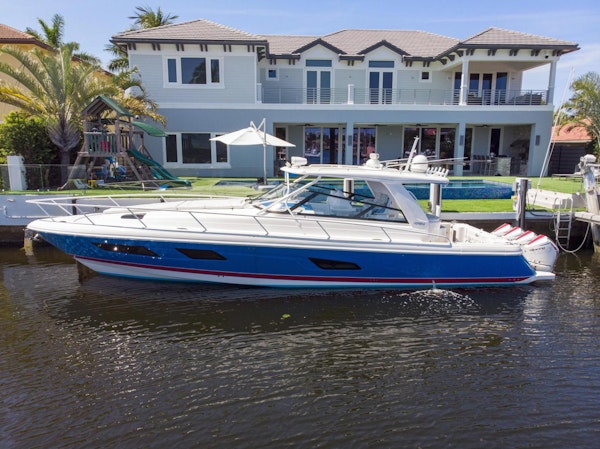 Intrepid 475 Sport Yacht 2006