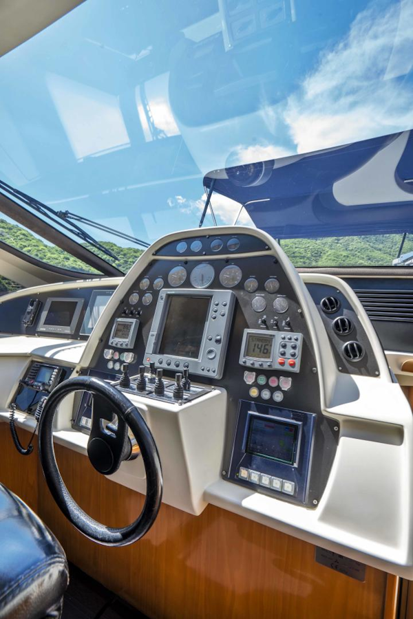 Pershing-76 Motor Yacht 2005-Denise Santa Marta-Colombia-2005 Pershing 76 Motor Yacht  Denise  Helm-3333409