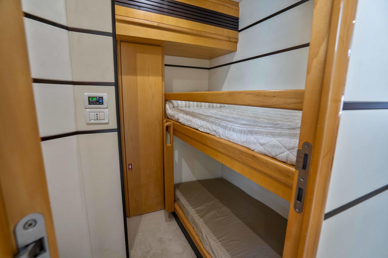 Pershing-76 Motor Yacht 2005-Denise Santa Marta-Colombia-2005 Pershing 76 Motor Yacht  Denise  Port Guest Stateroom-3333420 | Thumbnail