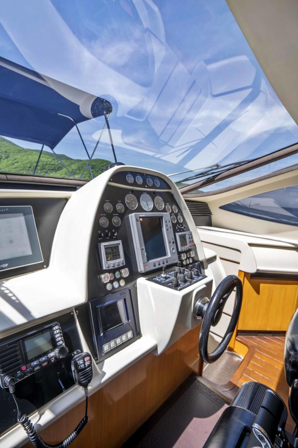 Pershing-76 Motor Yacht 2005-Denise Santa Marta-Colombia-2005 Pershing 76 Motor Yacht  Denise  Helm-3333413