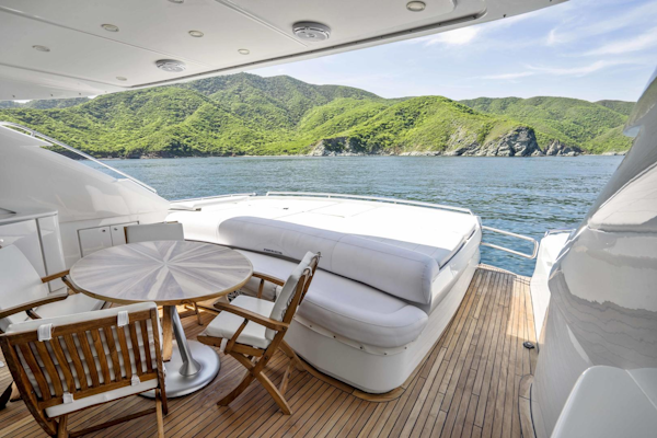Pershing-76 Motor Yacht 2005-Denise Santa Marta-Colombia-2005 Pershing 76 Motor Yacht  Denise  Cockpit-3333408