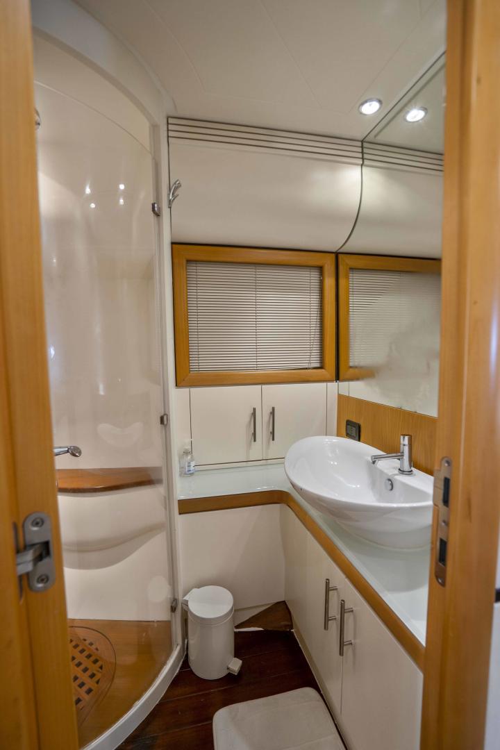 Pershing-76 Motor Yacht 2005-Denise Santa Marta-Colombia-2005 Pershing 76 Motor Yacht  Denise  Forward VIP Stateroom Head-3333416 | Thumbnail