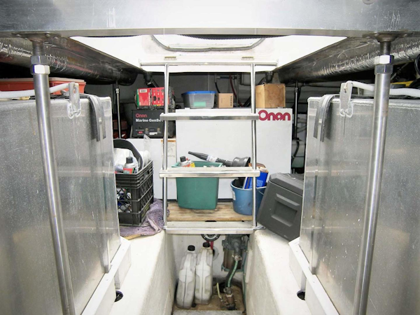 Carver-450 Voyager Pilothouse 2002-Shonda Sue Venice-Florida-United States-Engine Room Aft-3333479