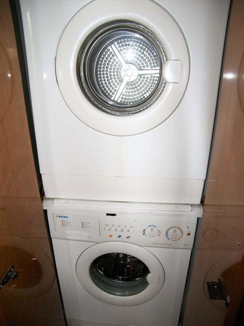 Carver-450 Voyager Pilothouse 2002-Shonda Sue Venice-Florida-United States-Washer And Dryer-3333465 | Thumbnail