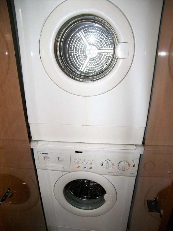 Carver-450 Voyager Pilothouse 2002-Shonda Sue Venice-Florida-United States-Washer And Dryer-3333465