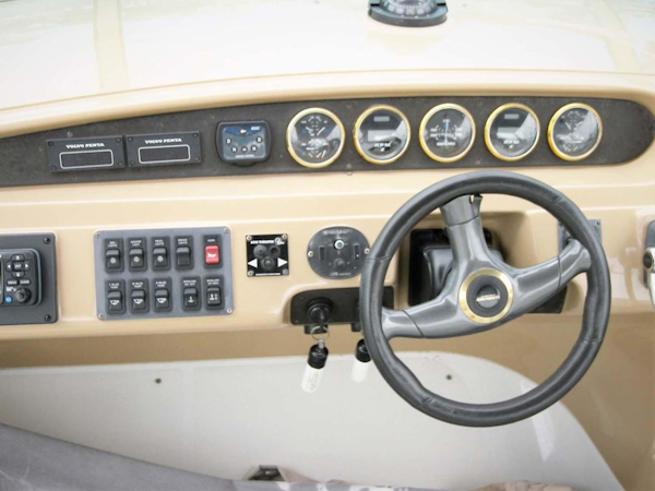 Carver-450 Voyager Pilothouse 2002-Shonda Sue Venice-Florida-United States-Flybridge Helm-3333474